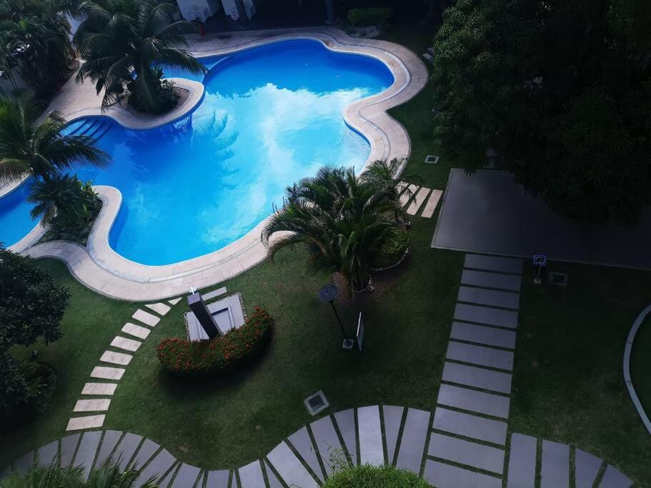 Lindo DPTO en Condominio Cama KING