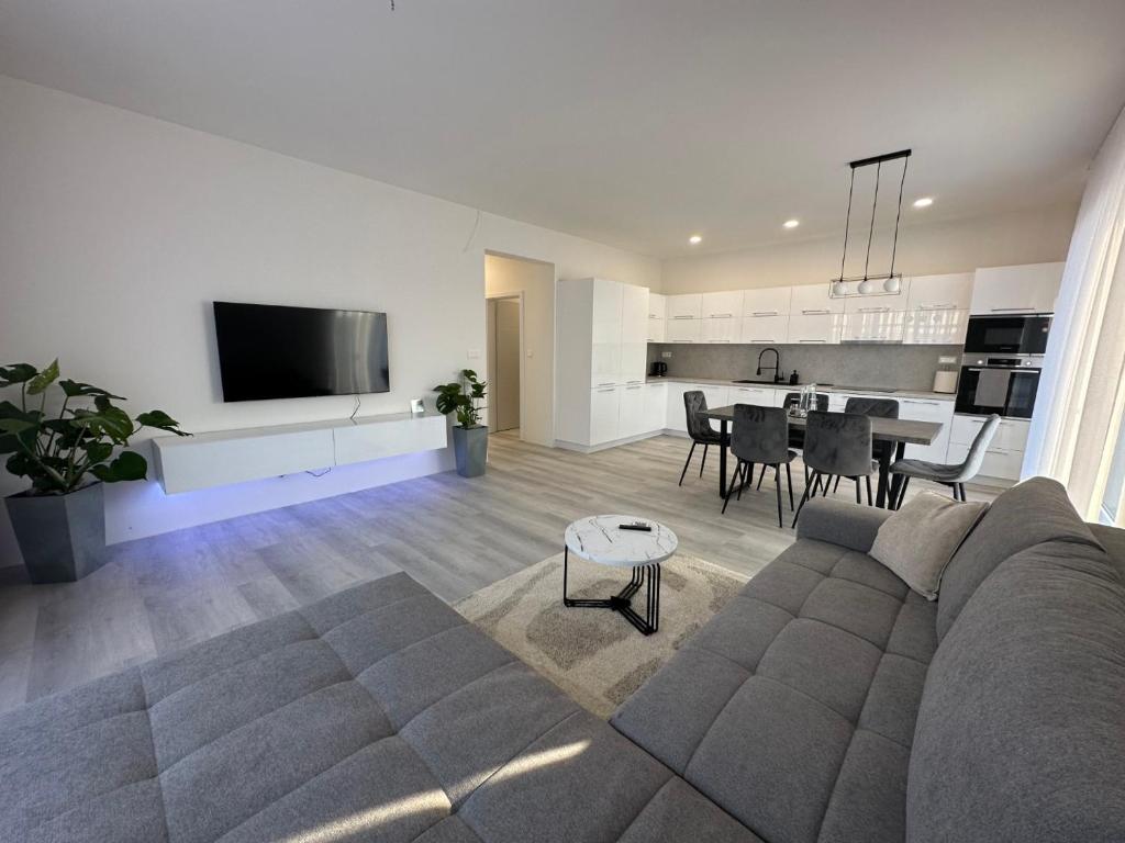 Klimatizovaný Apartmánový dom s vírivkou, 9A