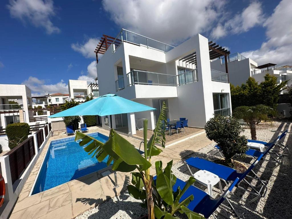 Villa Aqua Sunrise 1km From Beach With Sea Views