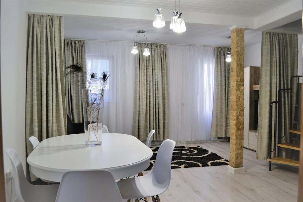 Casa într-o zonă liniștită în Eforie Nord