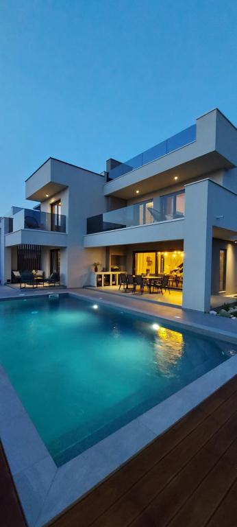 Villa IVaLA