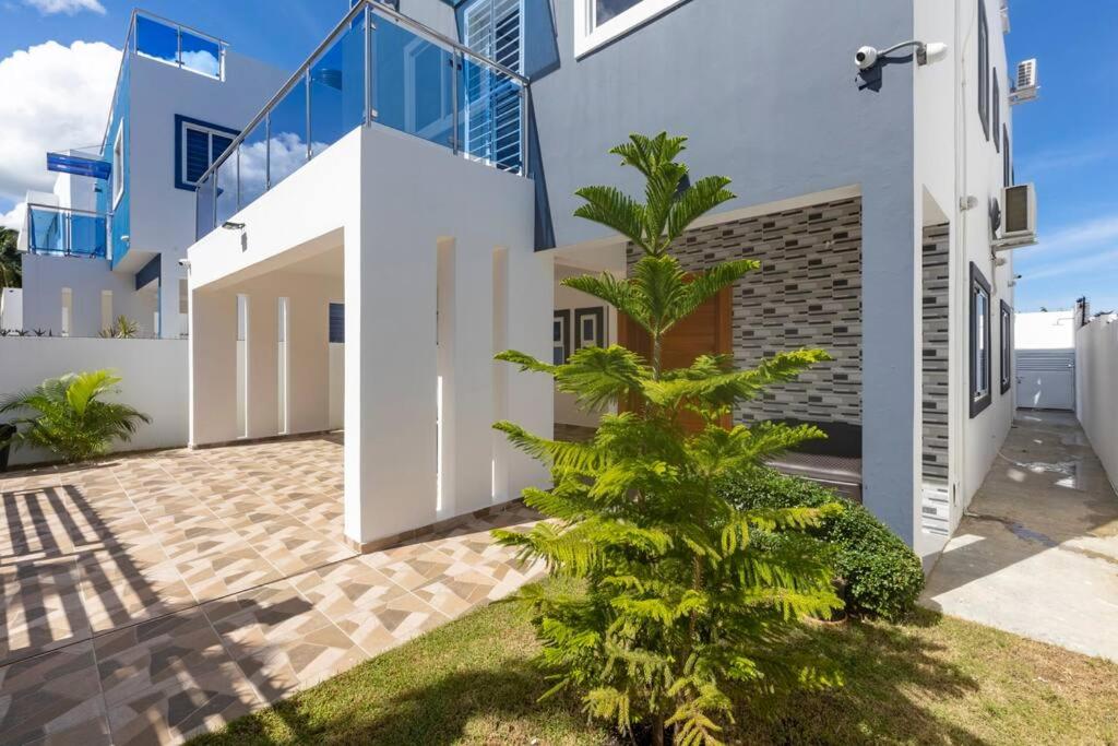 Villa Escondida #3 In the center of POP city