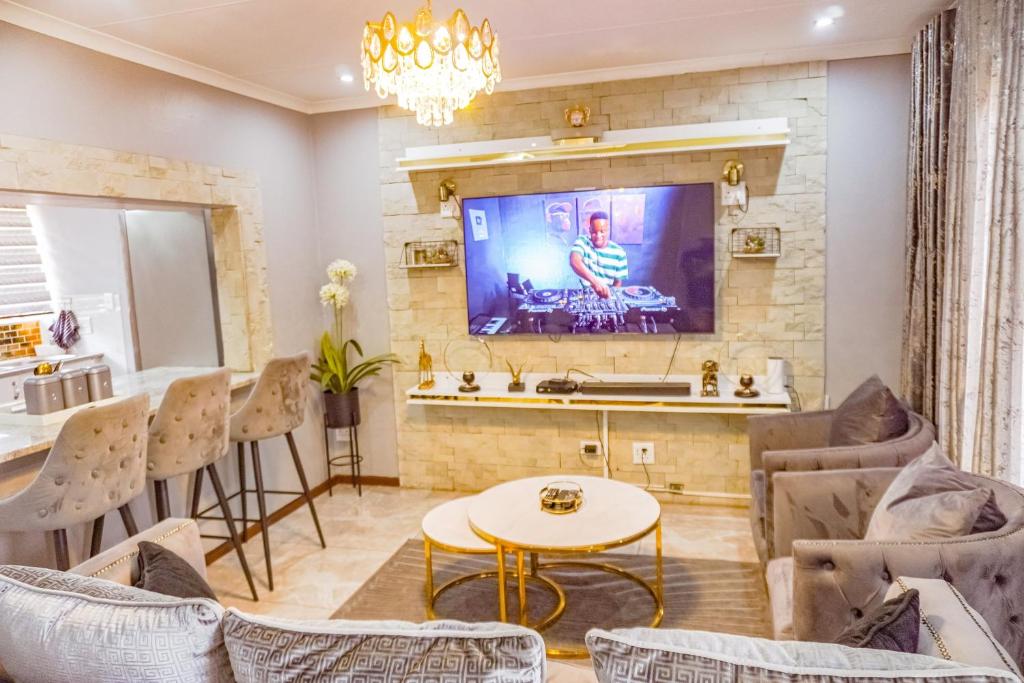 Homes of Ace 3 bdr Villa