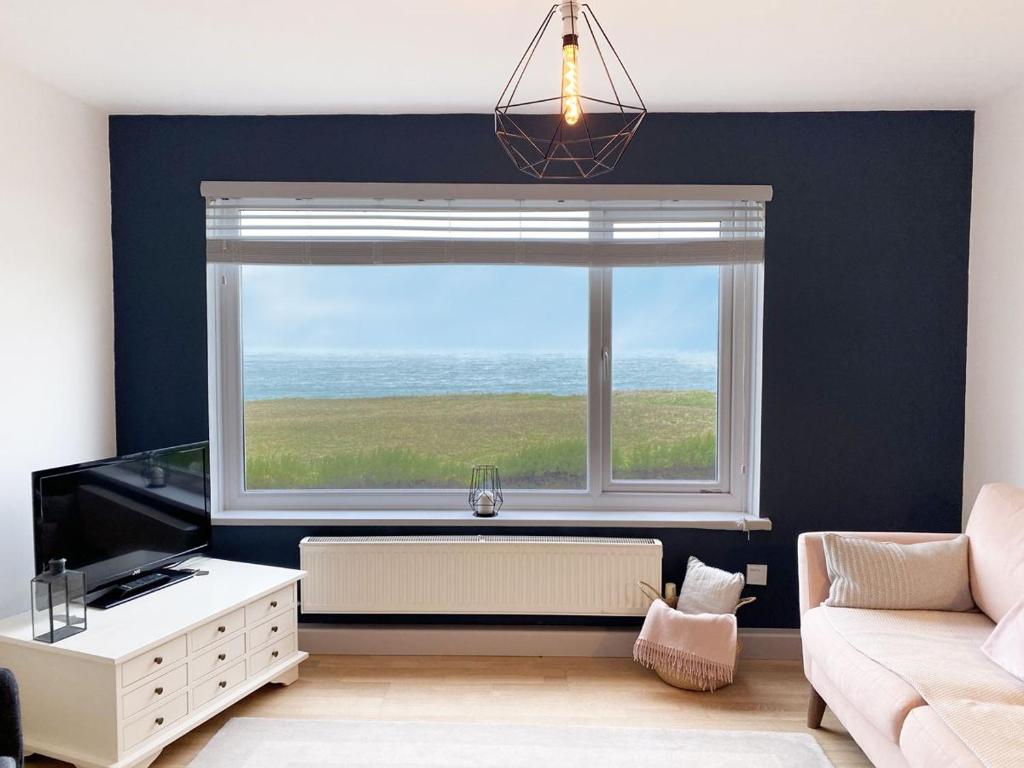 18 Coastline apartment