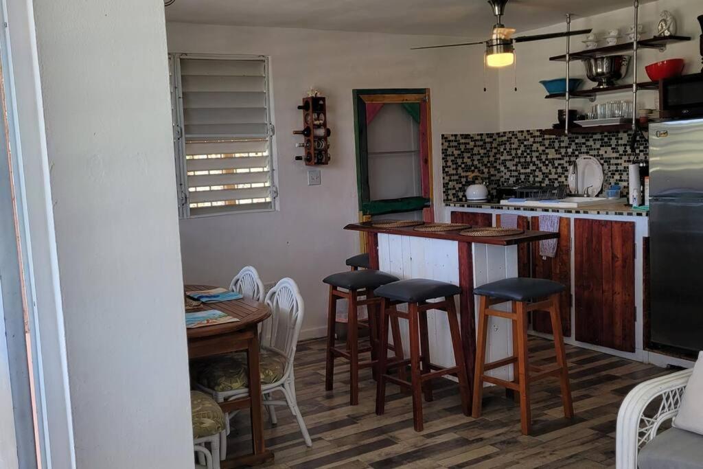 Casa LOLO on hills of Culebra