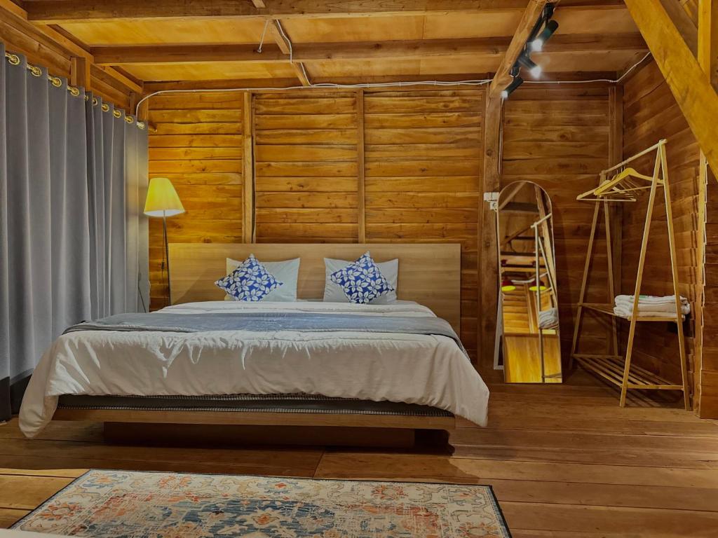Royal Cabin Dieng