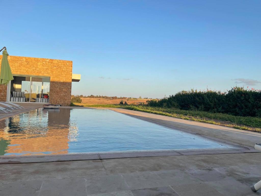 Villa dans une ferme avec piscine + vue sur vallée
