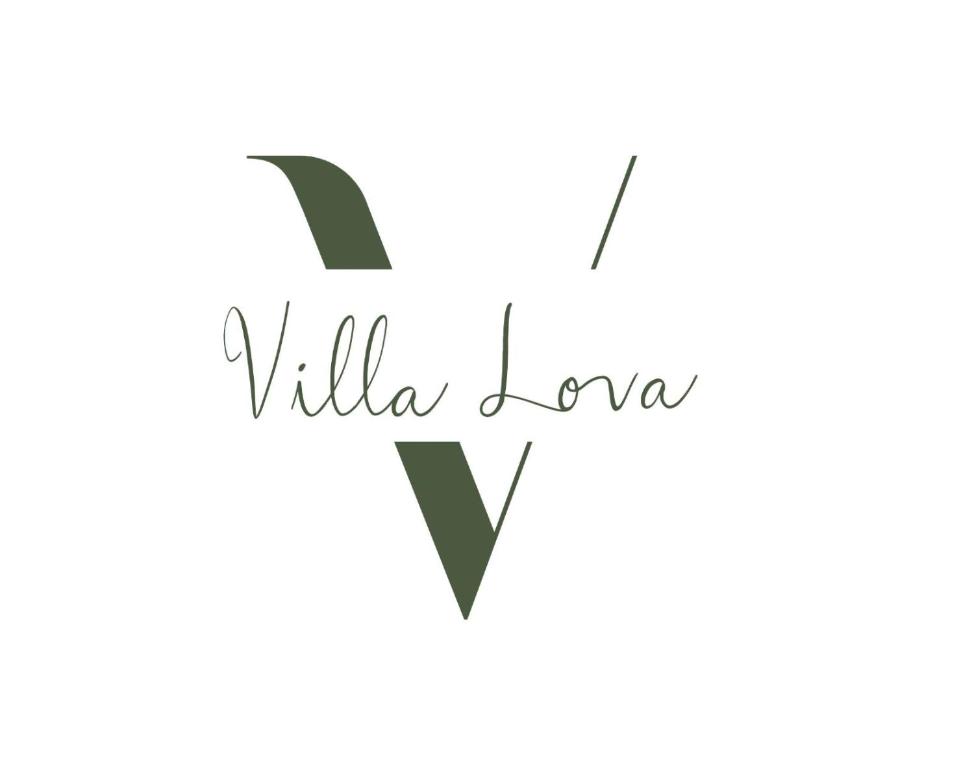 Villa Lova Sambirenteng
