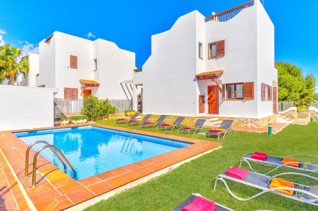 Villa Mar Egos by Villa Plus