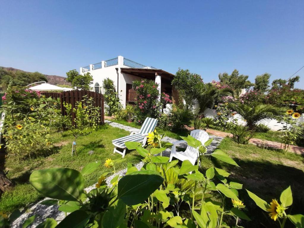 Garden & Sea