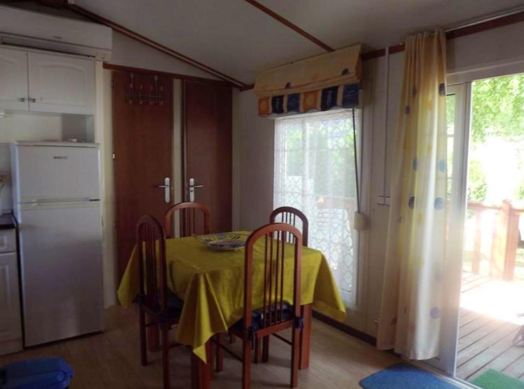 Bungalow de 2 chambres avec jardin amenage et wifi a Cauterets a 3 km des pistes