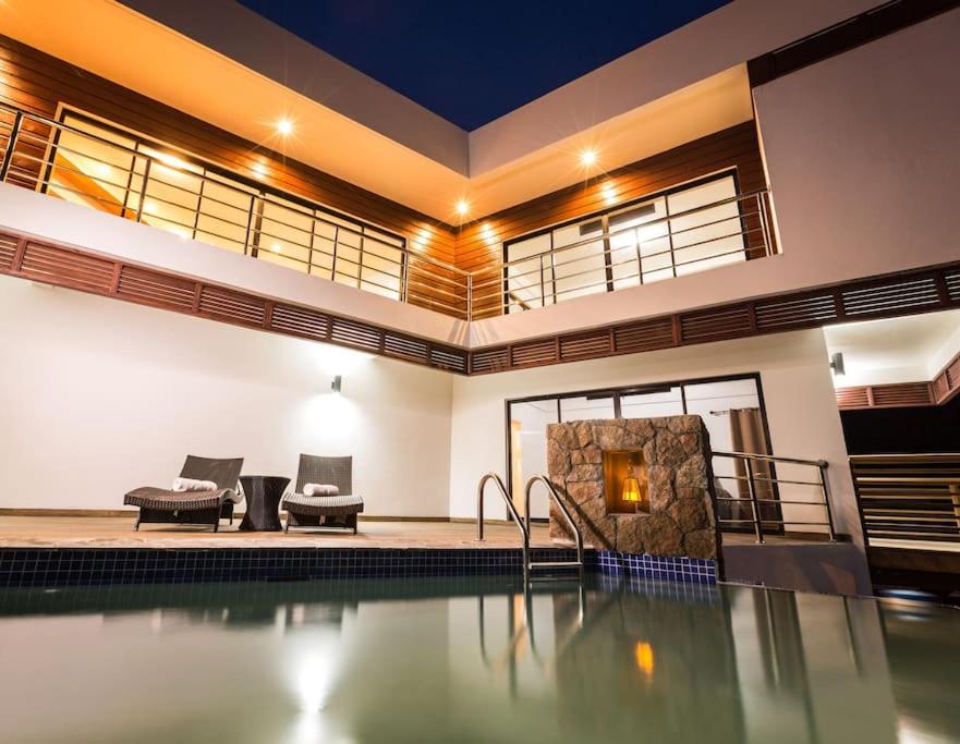 Sargas Villa - New! $1M Piton & Ocean Views!! Woww!