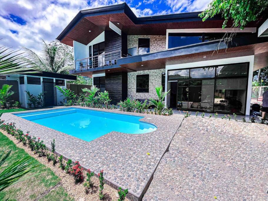 Hector House