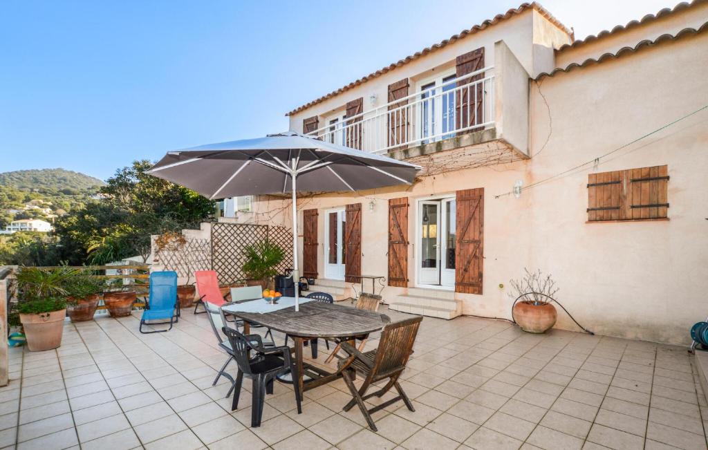4 Bedroomamazing Home In Cargse