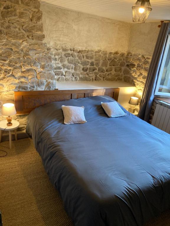 Chez Élise et Jean Yves