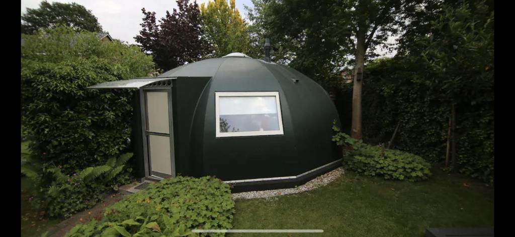 Unique private guesthouse 'The Iglo'