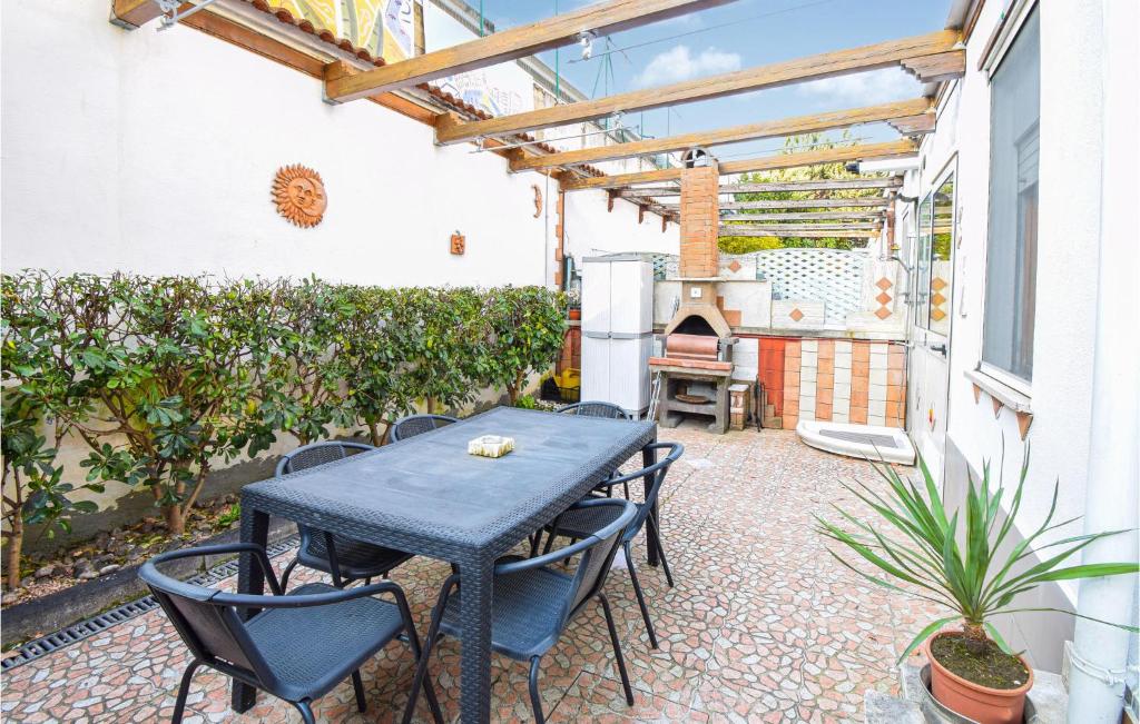 Nice Home In Benevento With 4 Bedrooms