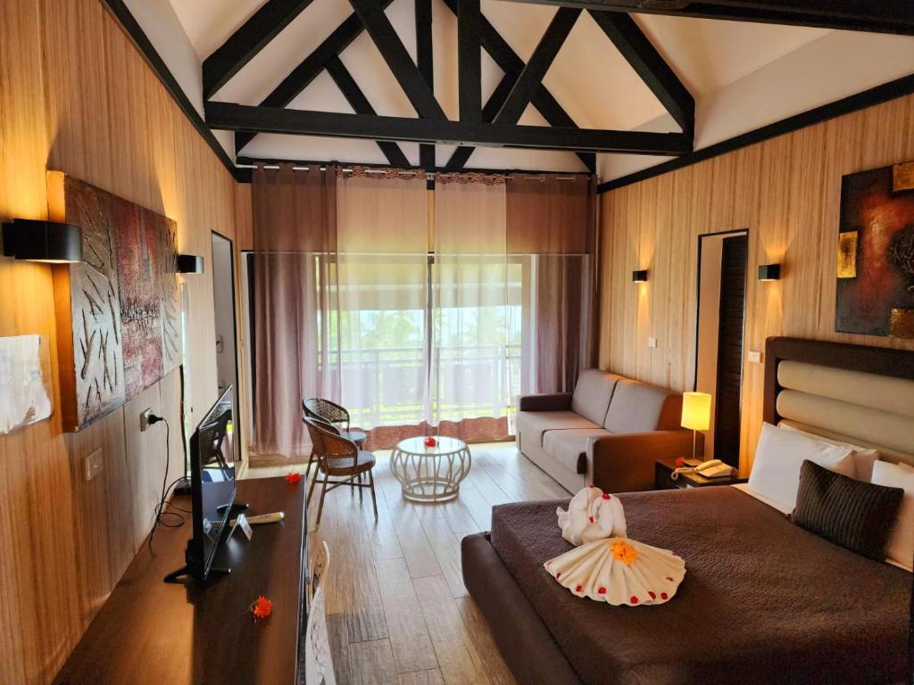 The Crow's Nest Resort Fiji