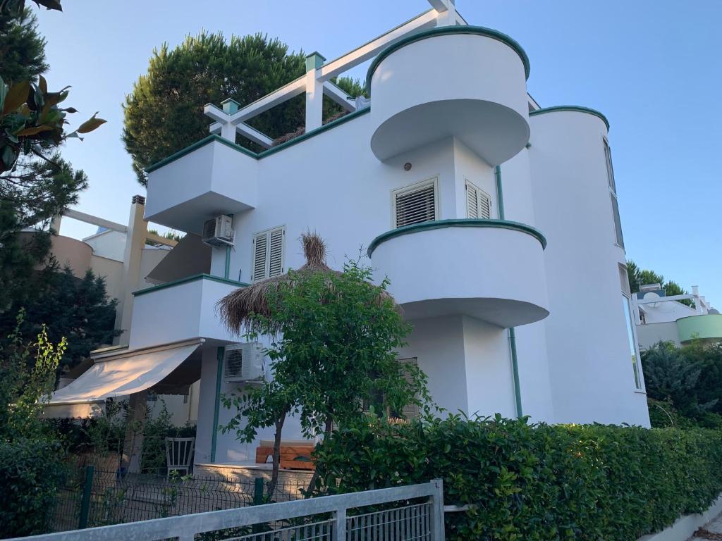 Villa Dyrrahu