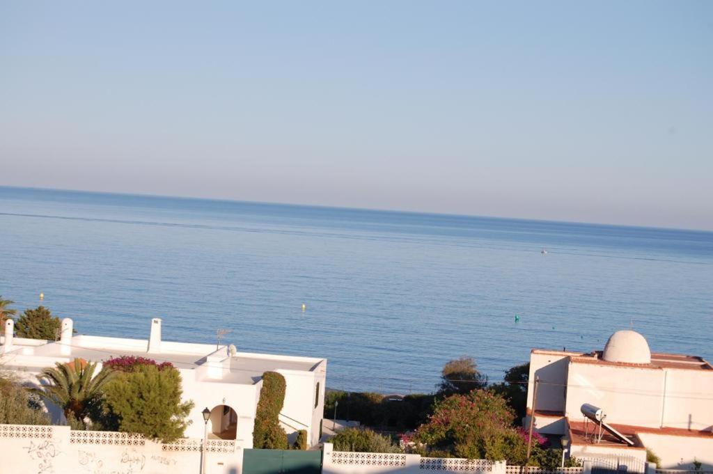 Casa a un minuto de la playa.