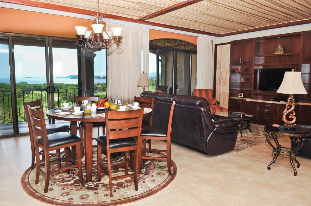 Jobo 16 Luxury Penthouse - Reserva Conchal