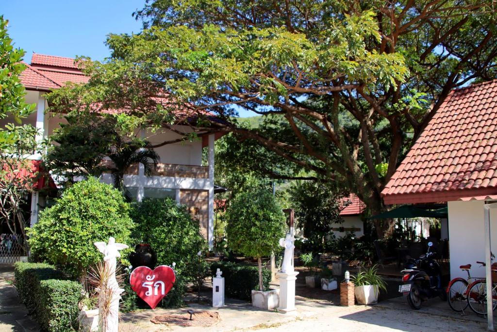 The Hillside Pranburi Resort