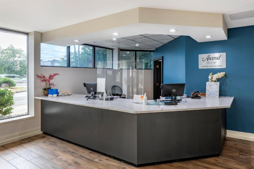 Amwell Suites Somerset/Bridgewater