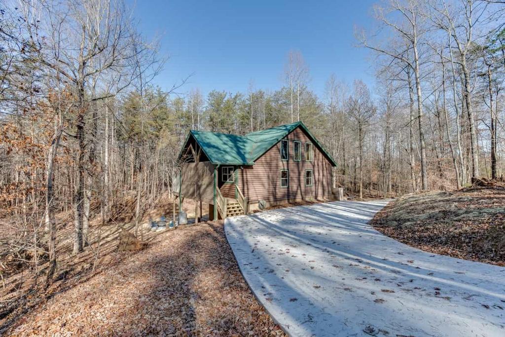 Fantastic Family Cabin w Firepit