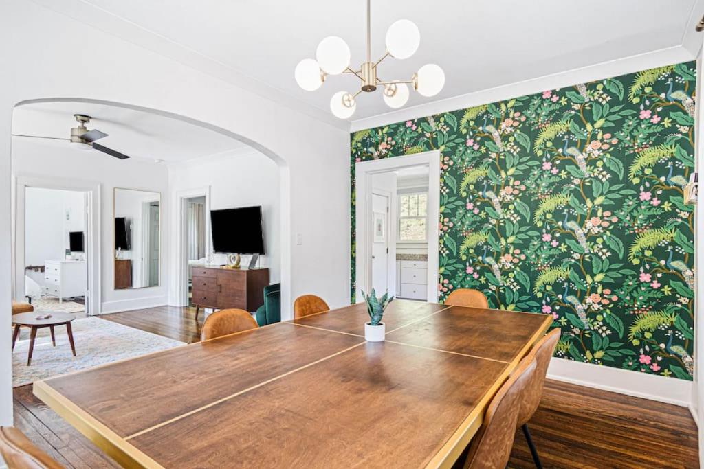 Charming House 5 Minutes to Downtown Chattanooga and Aquarium