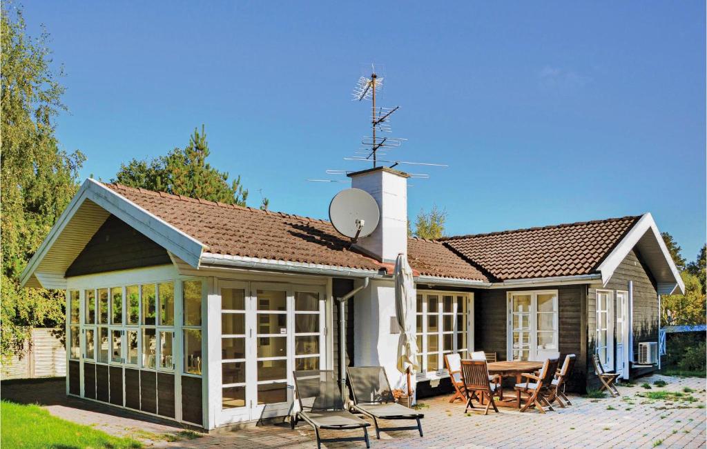 Amazing Home In Hornbæk With Wifi