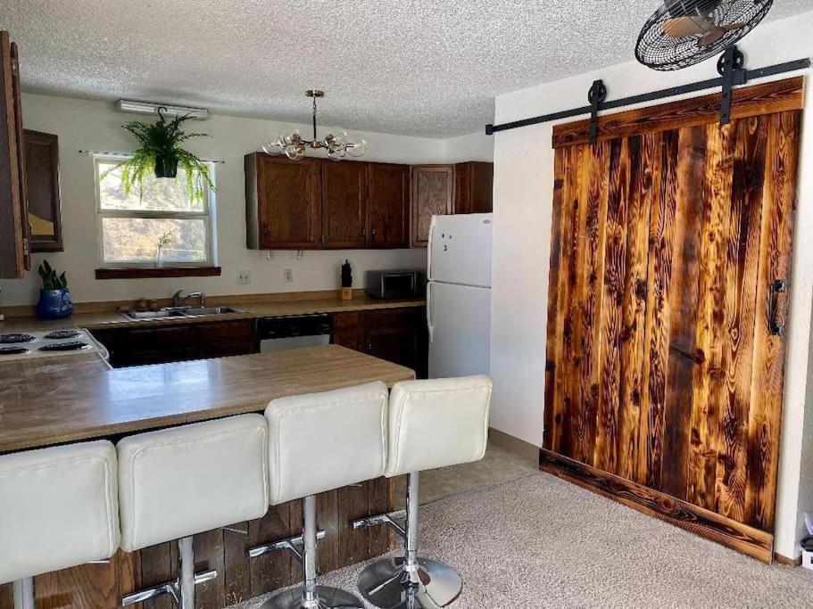 Cozy Mountain Home Close To Hiking, Ski &Red Rocks