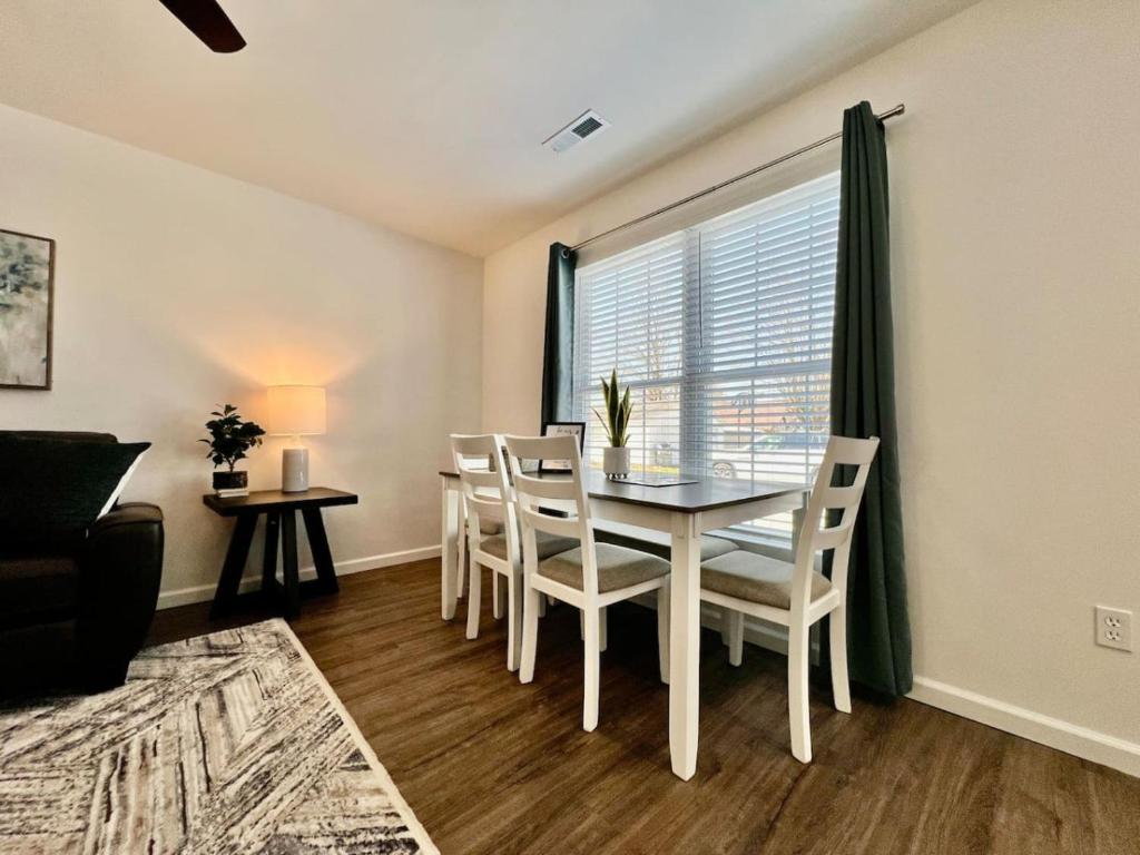 Brand new, hidden Pearl of a home Batesville, IN